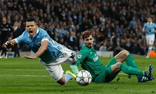 vai-tro-cua-var-trong-tinh-huong-loi-bong-cham-tay-7mcn-min_11zon